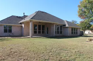 3051 Plainview Rd, Midlothian, TX 76065 - Photo 2