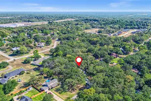 610 Deleon St, Denison, TX 75020 - Photo 4