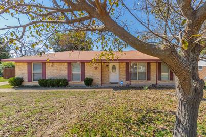 111 N Valley Street, Red Oak, TX 75154 - Photo 1