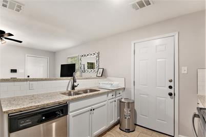 508 18th Street, Grand Prairie, TX 75050 - Photo 14
