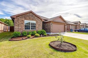 1248 Edgewater Dr, Azle, TX 76020 - Photo 1
