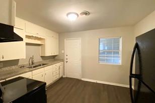 2501 Normont Cir, Fort Worth, TX 76103 - Photo 8