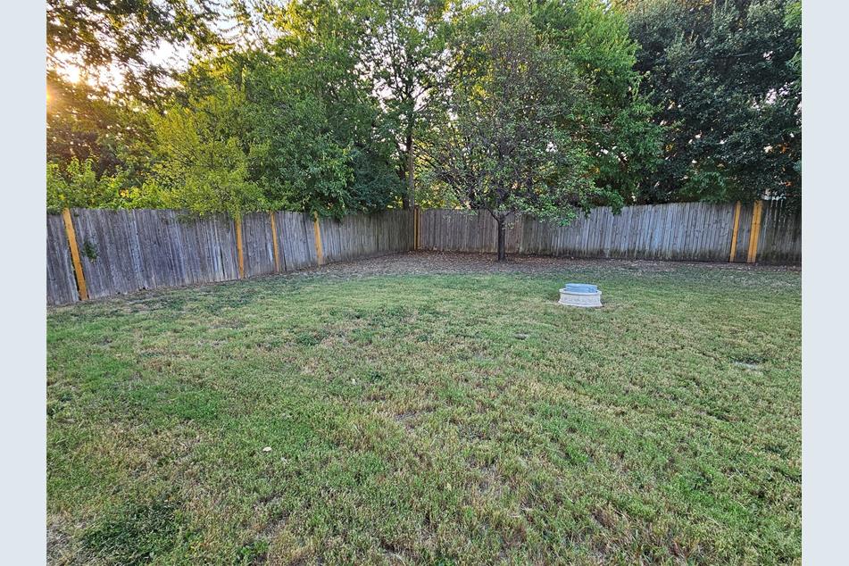 6916 Chapman Dr, North Richland Hills, TX 76182 MLS 20755178