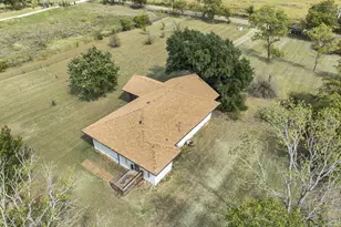 7429 County Rd 1232, Godley, TX 76044 - Photo 14