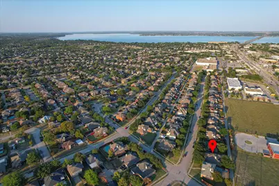 7906 Munich Drive, Rowlett, TX 75089 - Photo 2