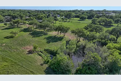 510 E Locust Street, Nocona, TX 76255 - Photo 6