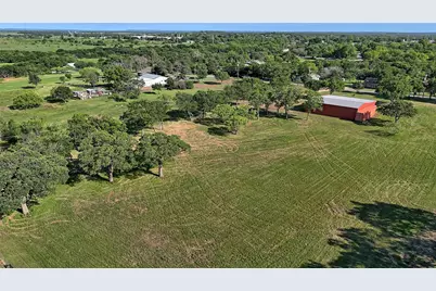 510 E Locust Street, Nocona, TX 76255 - Photo 10