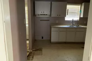 400 N Weaver St, Gainesville, TX 76240 - Photo 4