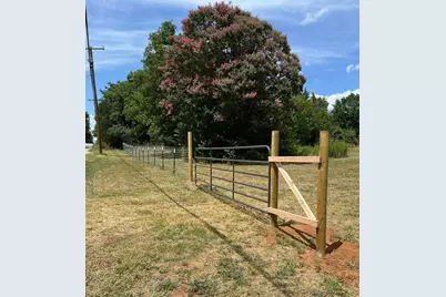 2000 S Fannin Avenue, Denison, TX 75020 - Photo 2