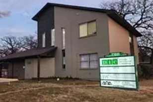 700 Londonderry Ln, Denton, TX 76205 - Photo 1