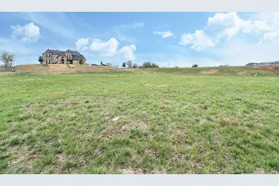 1204 Preserve Boulevard, Grand Prairie, TX 75104 - Photo 6