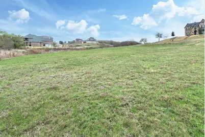 1204 Preserve Boulevard, Grand Prairie, TX 75104 - Photo 4