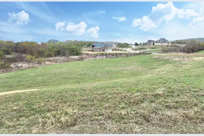 1204 Preserve Boulevard, Grand Prairie, TX 75104 - Photo 2