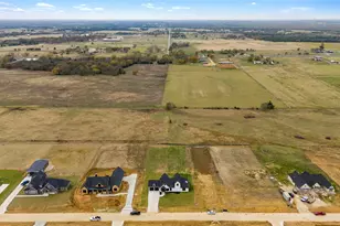 1230 Dixie Ests Wy, Whitesboro, TX 76273 - Photo 8