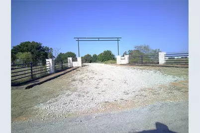 72 Ac Cr 3677, Paradise, TX 76073 - Photo 2