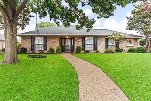 803 Rush Creek Dr, Allen, TX 75002 - Photo 2