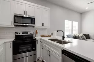 3020 Henry, Greenville, TX 75401 - Photo 10