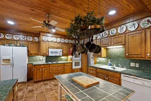 201 N 1st St, Cranfills Gap, TX 76637 - Photo 12