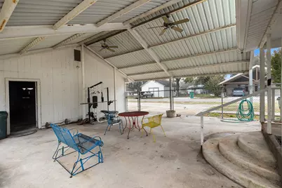 201 N 1st Street, Cranfills Gap, TX 76637 - Photo 34