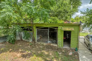 615 W Texas St, Denison, TX 75020 - Photo 2