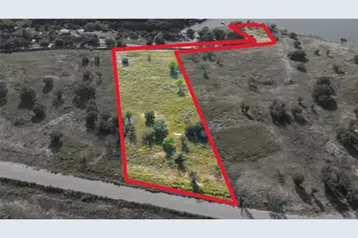 718 R C Luker Court, Granbury, TX 76048 - Photo 2