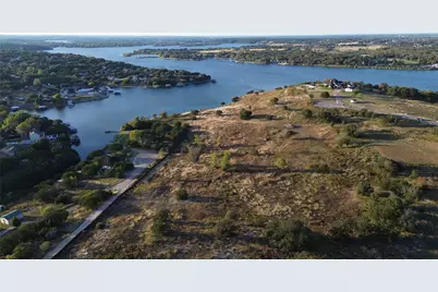 718 R C Luker Court, Granbury, TX 76048 - Photo 4