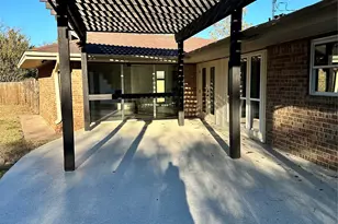 900 Roberts St, Bowie, TX 76230 - Photo 26