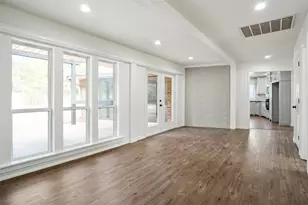 900 Roberts St, Bowie, TX 76230 - Photo 16