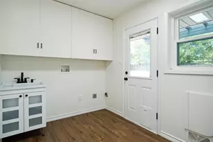 900 Roberts St, Bowie, TX 76230 - Photo 24