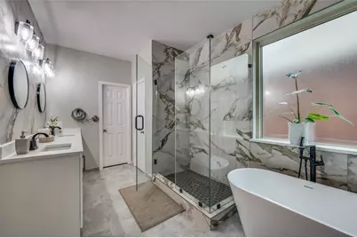 9801 Sunrise Court, Irving, TX 75063 - Photo 8