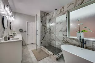 9801 Sunrise Ct, Irving, TX 75063 - Photo 8