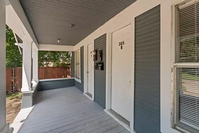 305 W Waco Street, Ennis, TX 75119 - Photo 6