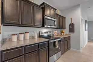 723 Durango Ln, Cleburne, TX 76033 - Photo 6