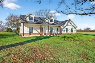 5243 Old Town Rd, Whitesboro, TX 76273 - Photo 2