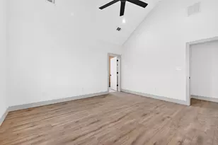 5243 Old Town Rd, Whitesboro, TX 76273 - Photo 12