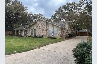 601 W Louella Drive, Hurst, TX 76054 - Photo 1