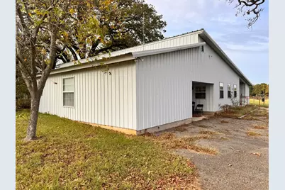 2000 County Road 2420, Honey Grove, TX 75446 - Photo 14