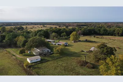 2000 County Road 2420, Honey Grove, TX 75446 - Photo 10