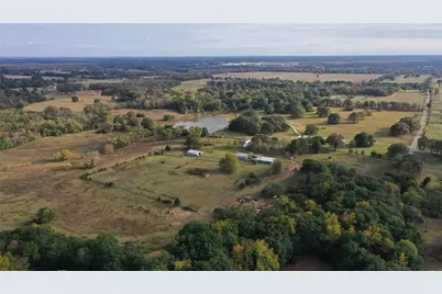 2000 County Road 2420, Honey Grove, TX 75446 - Photo 4