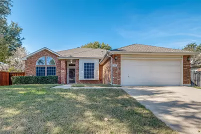 4939 Water Oak Drive, Grand Prairie, TX 75052 - Photo 1