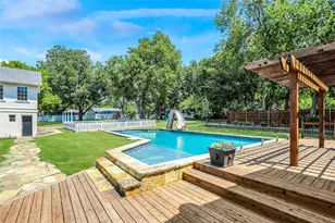 1102 Howell St, McKinney, TX 75069 - Photo 2
