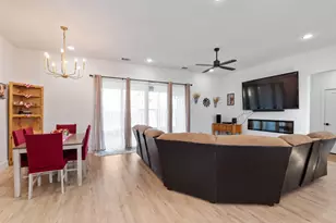 312 James St, Mabank, TX 75147 - Photo 10