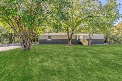 200 Rhett Court, Aurora, TX 76078 - Photo 10