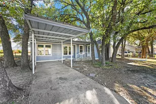 4536 Hodgkins Rd, Lake Worth, TX 76135 - Photo 2