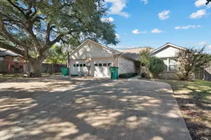 1155 W Cage St, Stephenville, TX 76401 - Photo 2