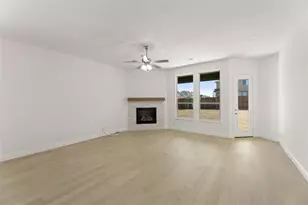 1001 Emerald Trce Dr, Justin, TX 76247 - Photo 10