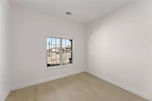 1001 Emerald Trce Dr, Justin, TX 76247 - Photo 6