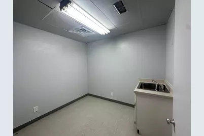 201 Ferris Avenue #Suite A, Waxahachie, TX 75165 - Photo 6