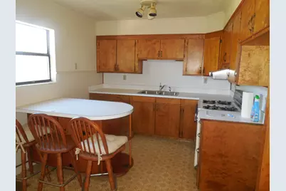 1003 W Plummer Street, Eastland, TX 76448 - Photo 4