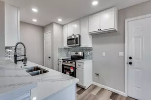 5320 Eagle Heights Dr, Dallas, TX 75212 - Photo 8